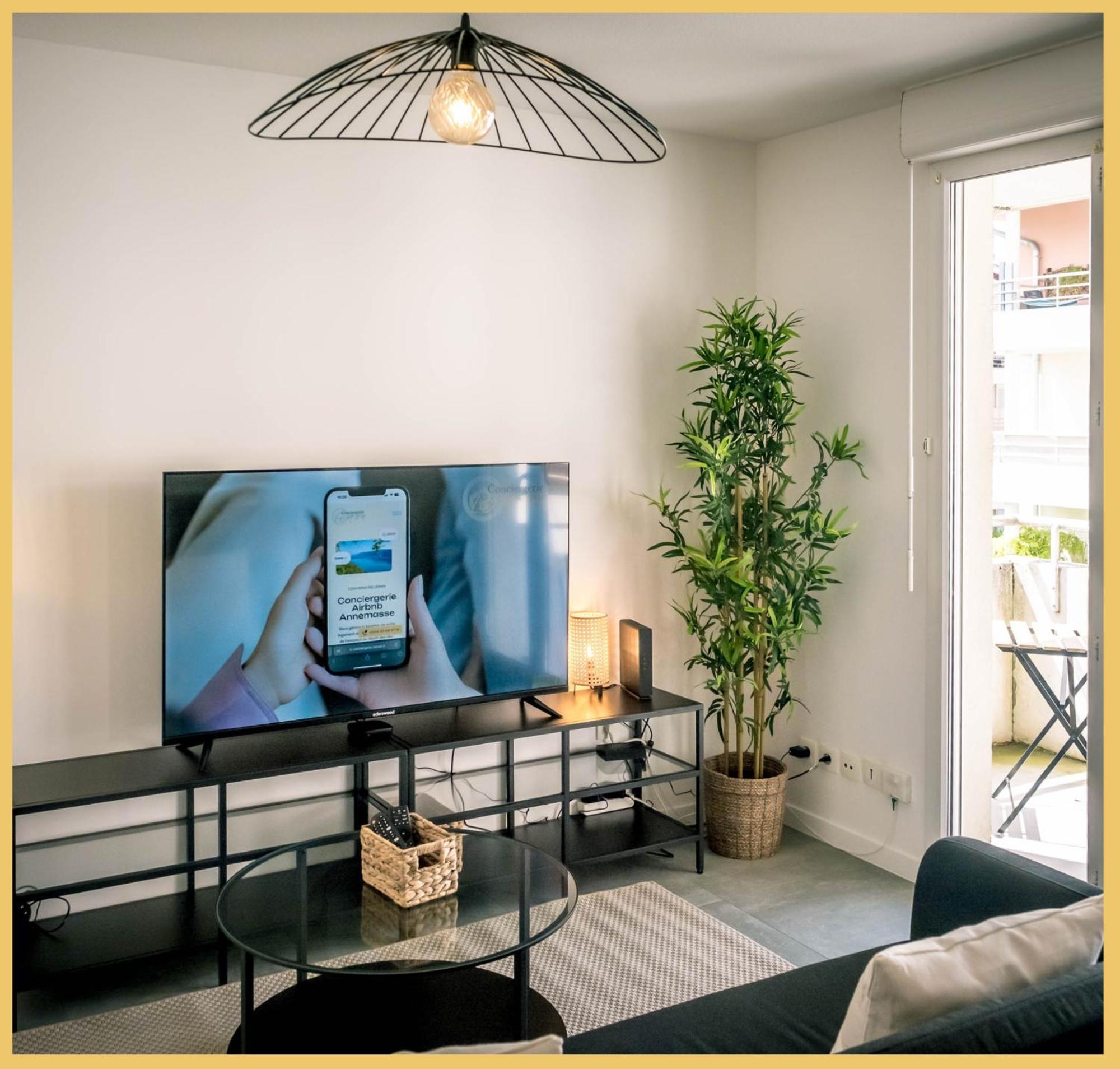 Chez Nico I T3 I Ville La Grand Экстерьер фото